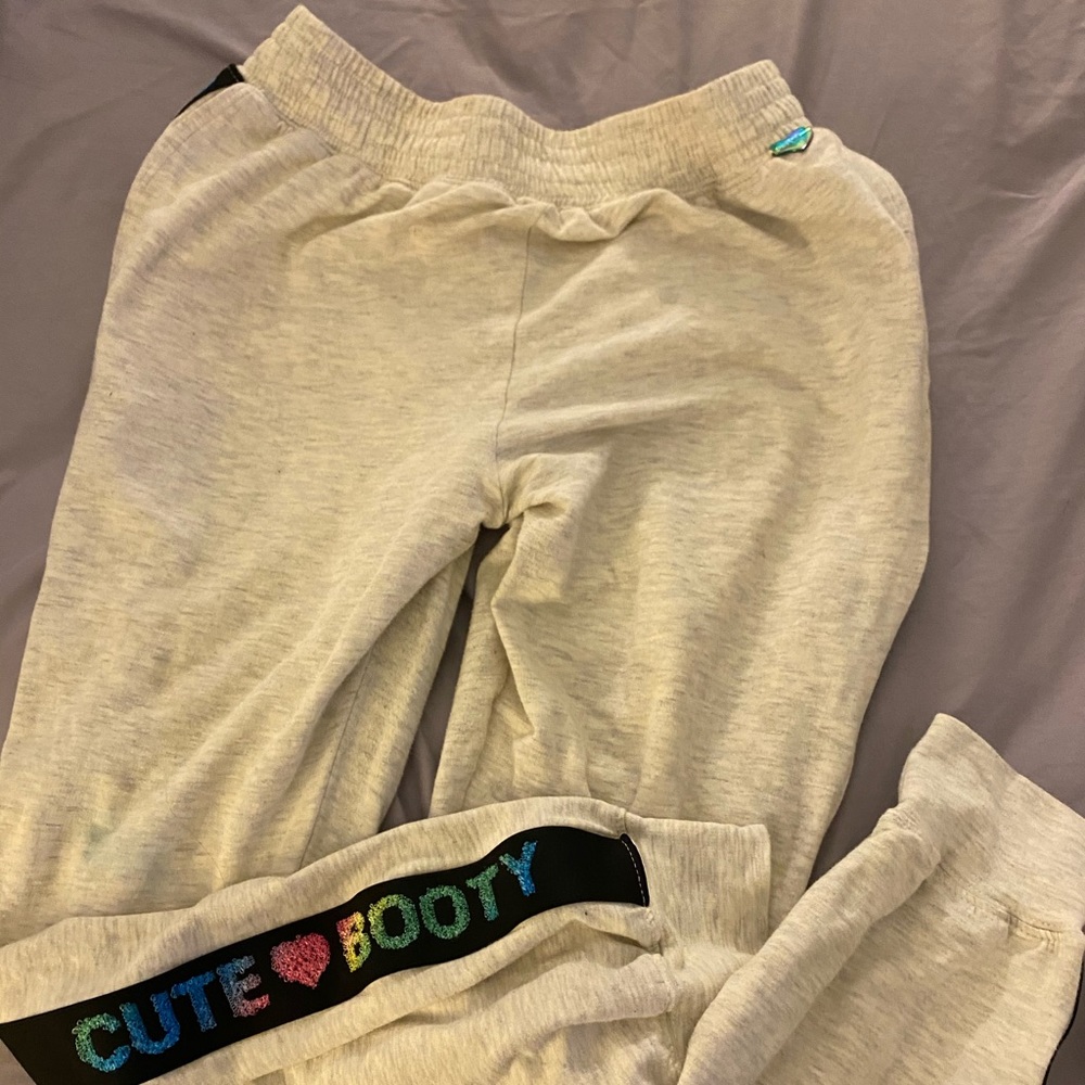 Cutebooty joggers